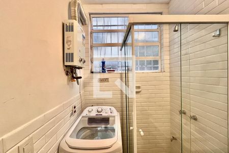 Banheiro  de kitnet/studio para alugar com 1 quarto, 35m² em Copacabana, Rio de Janeiro