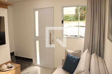 Casa de Condomínio para alugar com 2 quartos, 60m² em Parque Rincao, Cotia
