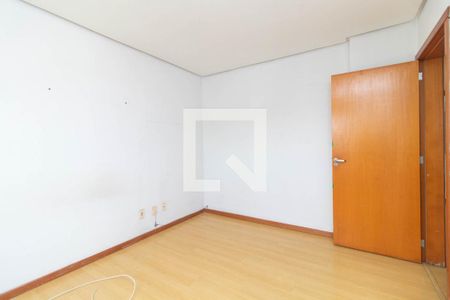 Quarto 1 de apartamento à venda com 2 quartos, 80m² em Medianeira, Porto Alegre