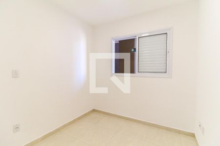 Quarto 1 de apartamento à venda com 2 quartos, 45m² em Vila Carmosina, São Paulo