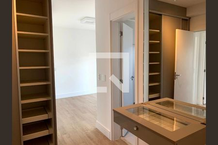 Quarto de apartamento para alugar com 3 quartos, 213m² em Jardim das Acácias, São Paulo
