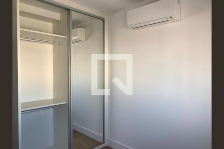 Quarto de apartamento para alugar com 3 quartos, 213m² em Jardim das Acácias, São Paulo