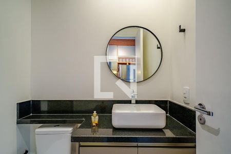 Banheiro de kitnet/studio para alugar com 1 quarto, 25m² em Butantã, São Paulo