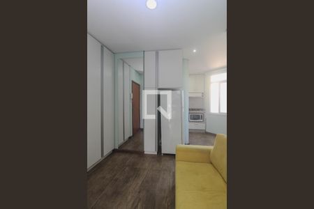 Sala/Cozinha de apartamento para alugar com 1 quarto, 40m² em Centro Histórico, Porto Alegre