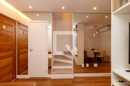 Sala de casa de condomínio à venda com 2 quartos, 89m² em Vila Paiva, São Paulo