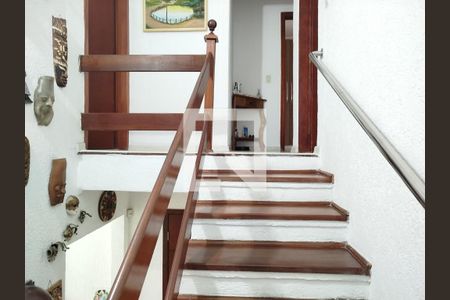 Escada de casa para alugar com 3 quartos, 160m² em Tatuapé, São Paulo
