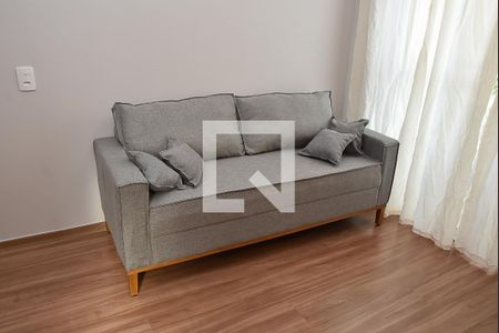 sala sofa de apartamento para alugar com 2 quartos, 47m² em Ponte Sao Joao, Jundiaí