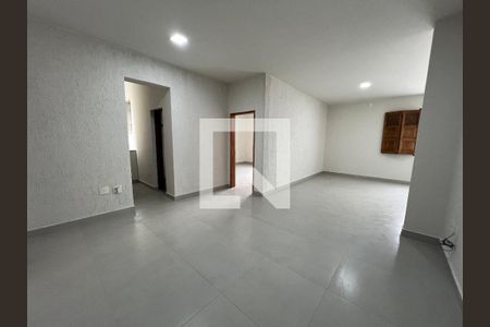 Sala de casa para alugar com 5 quartos, 500m² em Centro, Juiz de Fora