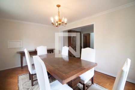Casa para alugar com 5 quartos, 500m² em Jardim Europa, São Paulo