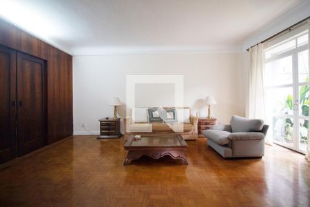 Casa para alugar com 5 quartos, 500m² em Jardim Europa, São Paulo