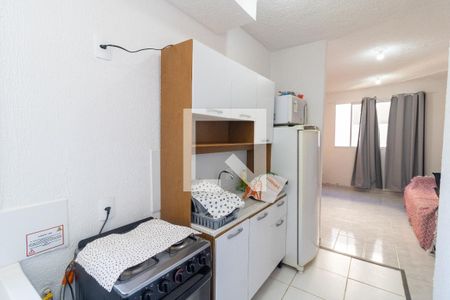Cozinha de apartamento para alugar com 2 quartos, 42m² em Campo Novo, Porto Alegre