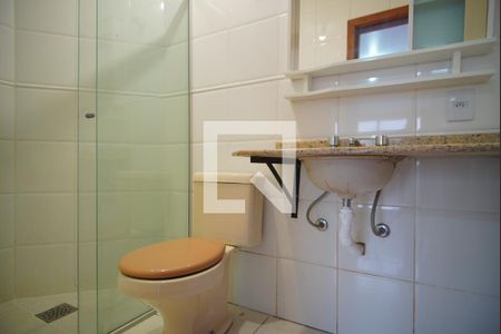 Banheiro da Suíte de apartamento para alugar com 2 quartos, 69m² em Jardim Itu, Porto Alegre