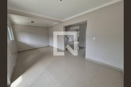 Sala de casa para alugar com 3 quartos, 147m² em Vale Sol, Cachoeirinha