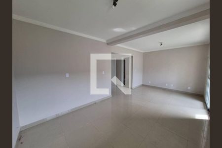 Sala de casa para alugar com 3 quartos, 147m² em Vale Sol, Cachoeirinha
