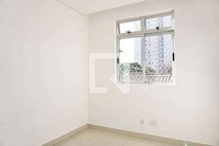 Quarto 2 de apartamento para alugar com 3 quartos, 70m² em Sagrada Família, Belo Horizonte