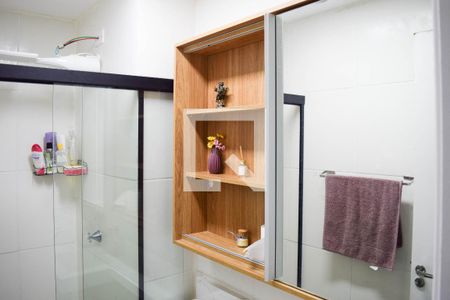 Banheiro de apartamento para alugar com 2 quartos, 43m² em Jardim America da Penha, São Paulo