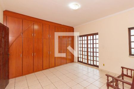 Quarto 1 de casa para alugar com 3 quartos, 255m² em Jardim Vivan, São Paulo