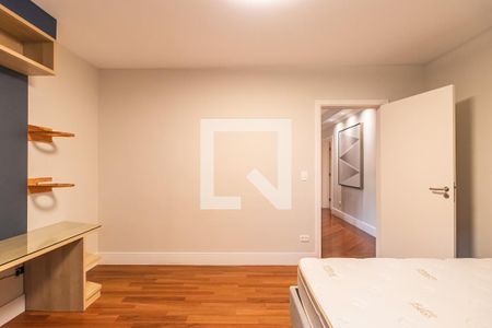 Quarto 1 de apartamento para alugar com 4 quartos, 300m² em Alphaville, Barueri