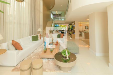 Sala de casa de condomínio para alugar com 5 quartos, 580m² em Alphaville Ii, Salvador