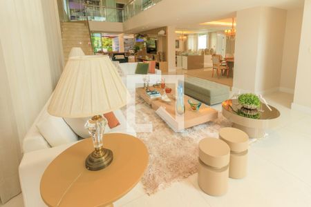 Sala de casa de condomínio para alugar com 5 quartos, 580m² em Alphaville Ii, Salvador
