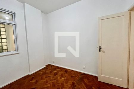 Quarto 1 de apartamento para alugar com 2 quartos, 73m² em Copacabana, Rio de Janeiro