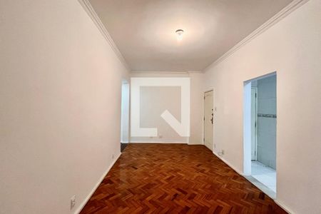 Sala  de apartamento para alugar com 2 quartos, 73m² em Copacabana, Rio de Janeiro