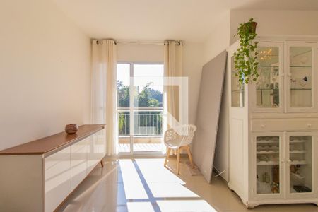 Sala de apartamento para alugar com 2 quartos, 55m² em Parque Frondoso, Cotia