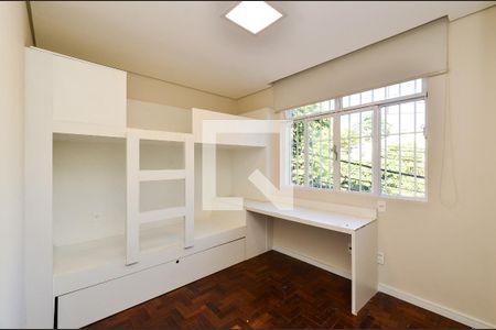 Quarto 1 de apartamento para alugar com 3 quartos, 101m² em Cruzeiro, Belo Horizonte