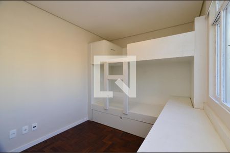 Quarto 1 de apartamento para alugar com 3 quartos, 101m² em Cruzeiro, Belo Horizonte