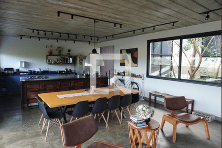 Cozinha de casa de condomínio à venda com 4 quartos, 295m² em Parque Sinai, Santana de Parnaíba
