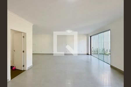 Sala de casa para alugar com 4 quartos, 263m² em Brooklin, São Paulo