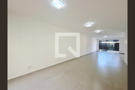 Sala de casa para alugar com 4 quartos, 263m² em Brooklin, São Paulo