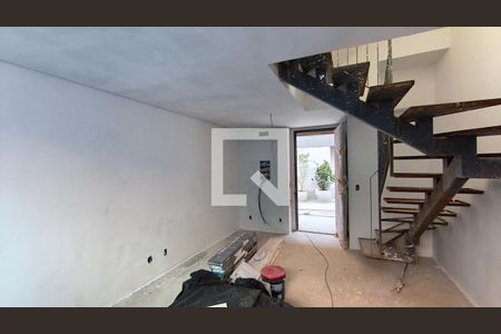 Sala de casa à venda com 2 quartos, 110m² em Vila Mariana, São Paulo
