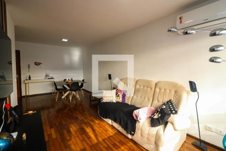 Sala de apartamento à venda com 2 quartos, 90m² em Santana, Porto Alegre