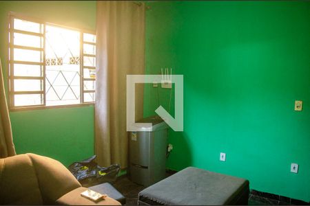Casa à venda com 5 quartos, 35m² em Residencial Recanto do Bosque, Goiânia