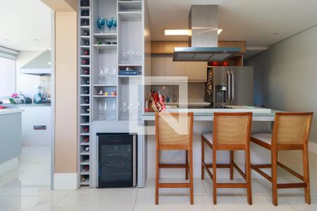 Sala de apartamento à venda com 2 quartos, 108m² em Campo Belo, São Paulo