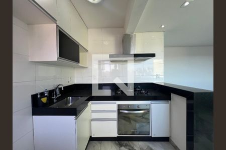 Apartamento à venda com 3 quartos, 67m² em Serrano, Belo Horizonte