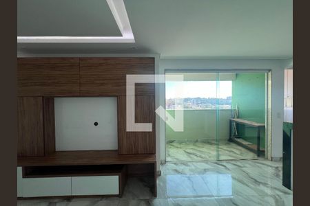 Apartamento à venda com 3 quartos, 67m² em Serrano, Belo Horizonte