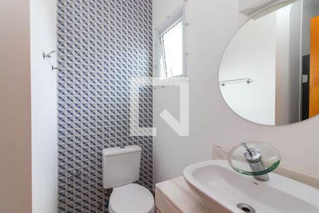 Banheiro da Suíte de casa de condomínio para alugar com 3 quartos, 66m² em Santana, São Paulo