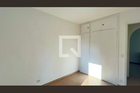 Quarto 1 de apartamento para alugar com 2 quartos, 67m² em Jardim das Bandeiras, São Paulo
