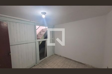 Quarto 1 de casa para alugar com 3 quartos, 80m² em Parque dos Bancarios, São Paulo
