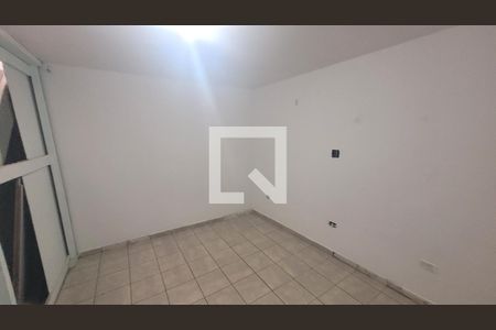 Quarto 1 de casa para alugar com 3 quartos, 80m² em Parque dos Bancarios, São Paulo