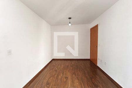 Sala de apartamento à venda com 2 quartos, 41m² em Jardim Esmeraldina, Campinas
