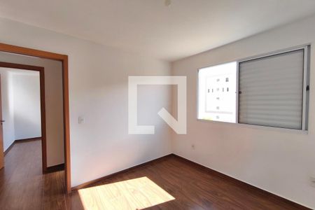 Quarto 1 de apartamento à venda com 2 quartos, 41m² em Jardim Esmeraldina, Campinas