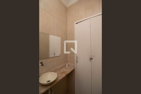 Lavabo - Sala de casa para alugar com 4 quartos, 400m² em Jardim Terezopolis, Guarulhos