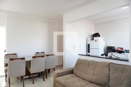 Sala  de apartamento à venda com 2 quartos, 70m² em Jardim Industrial, Contagem