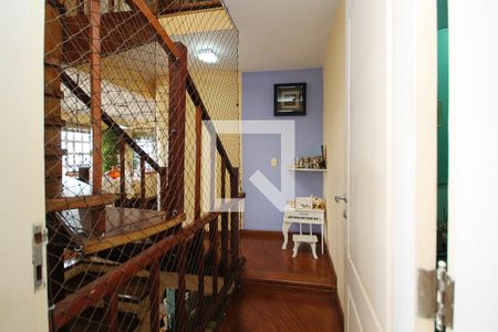 Casa de Condomínio para alugar com 4 quartos, 180m² em Granja Viana, Cotia