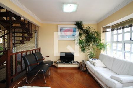 Sala de Estar de casa de condomínio para alugar com 4 quartos, 180m² em Granja Viana, Cotia