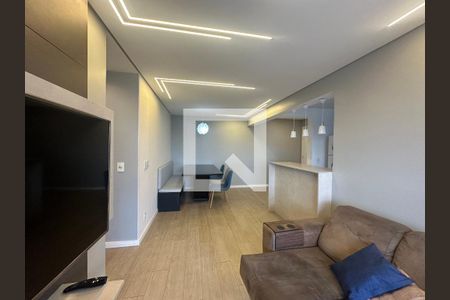 Sala de apartamento para alugar com 3 quartos, 74m² em Jardim Tupanci, Barueri
