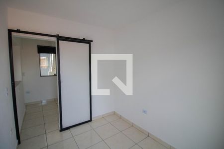 QUARTO 1 de casa para alugar com 2 quartos, 35m² em Vila Guilherme, São Paulo